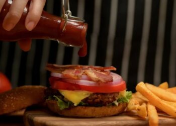 Россия без McDonald’s: финал или пауза? Почему январь 2026-го станет решающим месяцем для судьбы легендарного бренда