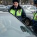 В России могут обязать всех водителей использовать автомобильные номера с триколором