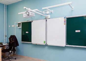 Переполненные классы: кошмар учителей или новая прибавка к зарплате?
