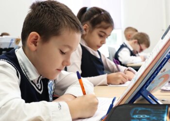 Новые правила для детей мигрантов: от теста по русскому могут освободить школьников из стран с госрусским языком