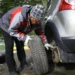 Россиянам рассказали, можно ли менять резину на автомобиле самостоятельно