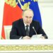 «Держим контакт»: в Кремле выступили с заявлением о встрече Путина и Трампа