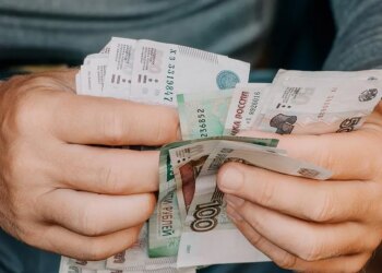 «Невидимые 16 миллионов». Масштабная легализация трудовых отношений в России: к чему приведет давление на бизнес?